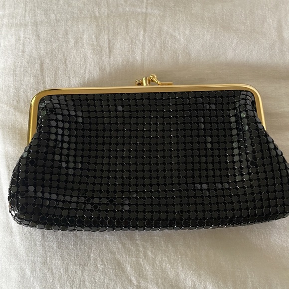 Black Chain Mail Clutch - Picture 3 of 9